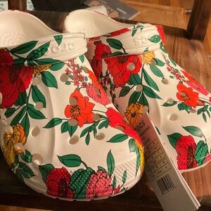 Crocs Floral Clogs - Red, Green, Yellow W11 M9. Brand New w tags